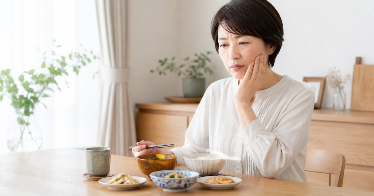 奥歯で硬いものが噛みにくい原因は？放置リスクと受診の目安